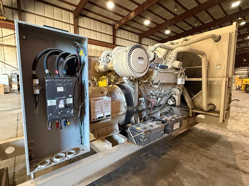 Cummins 500 kW Cummins GTA28 Used Natural Gas Generator