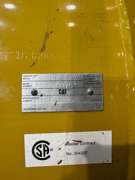 Caterpillar 1000 kW 1000kW -4160V Used Alternators/Gen ends