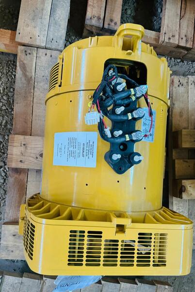  64 kW 64 kW - 120/240 New Surplus Alternators/Gen ends