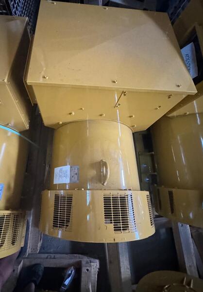  784 kW 784 kW - 600V New Surplus Alternators/Gen ends